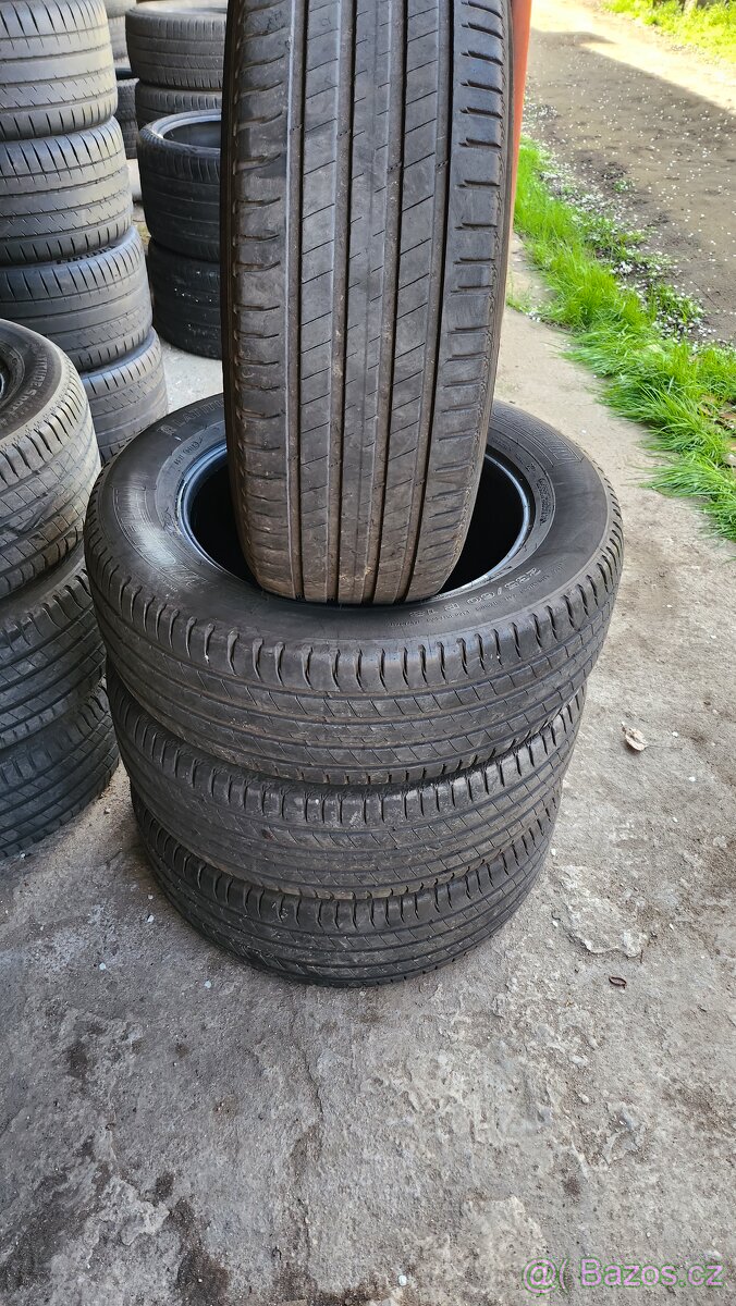 Letní pneu 235/60/18 Michelin