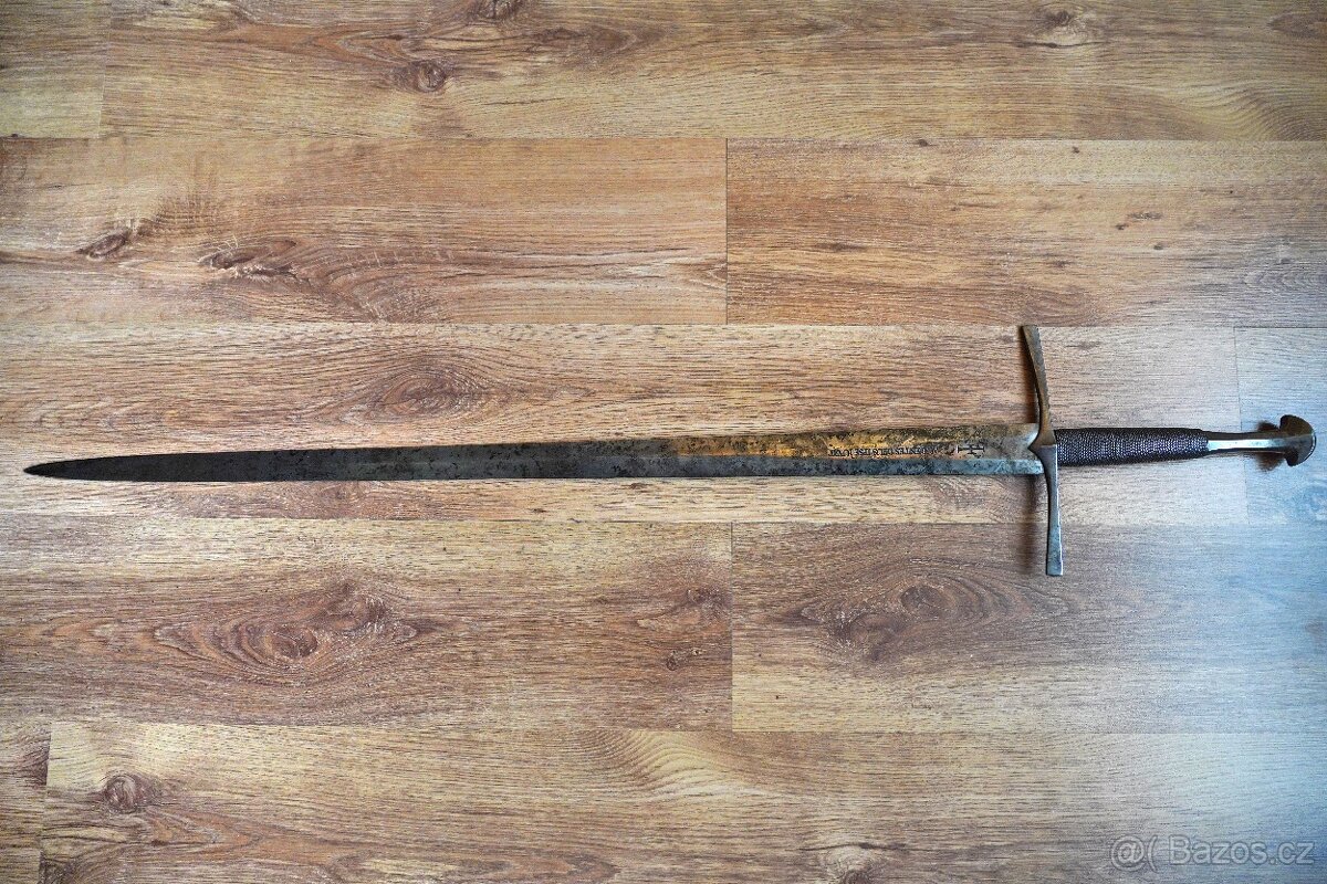 Ručně kovaný jedenapůlruční meč