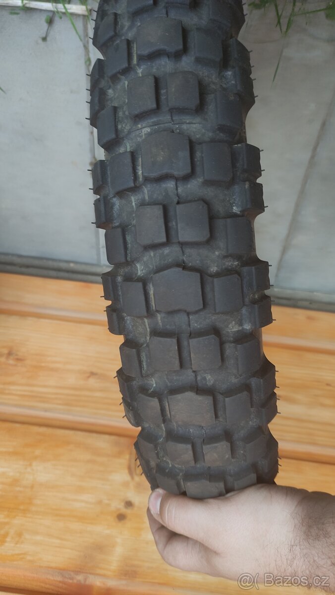 Enduro pneu