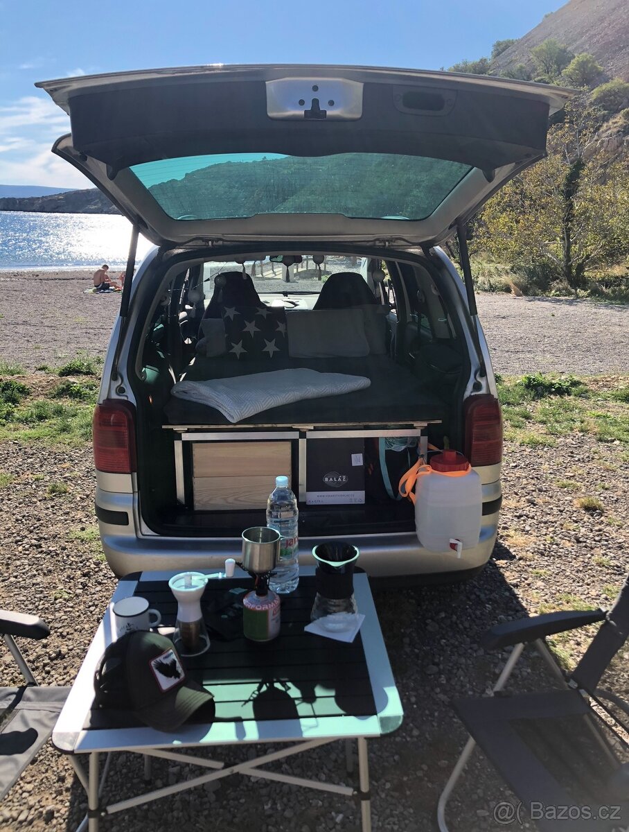 Vestavba na míru- seat alhambra, volkswagen sharan