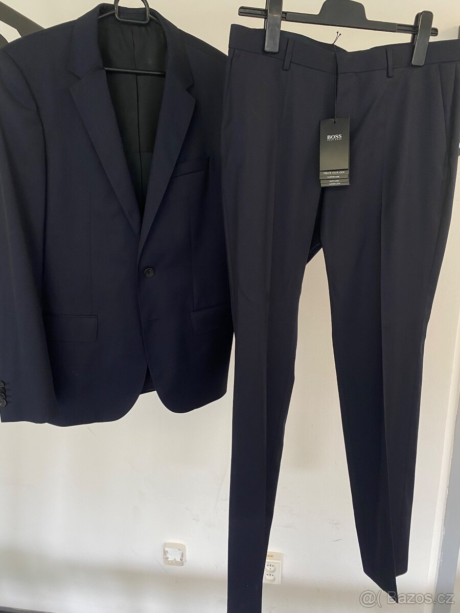 OBLEK HUGO BOSS