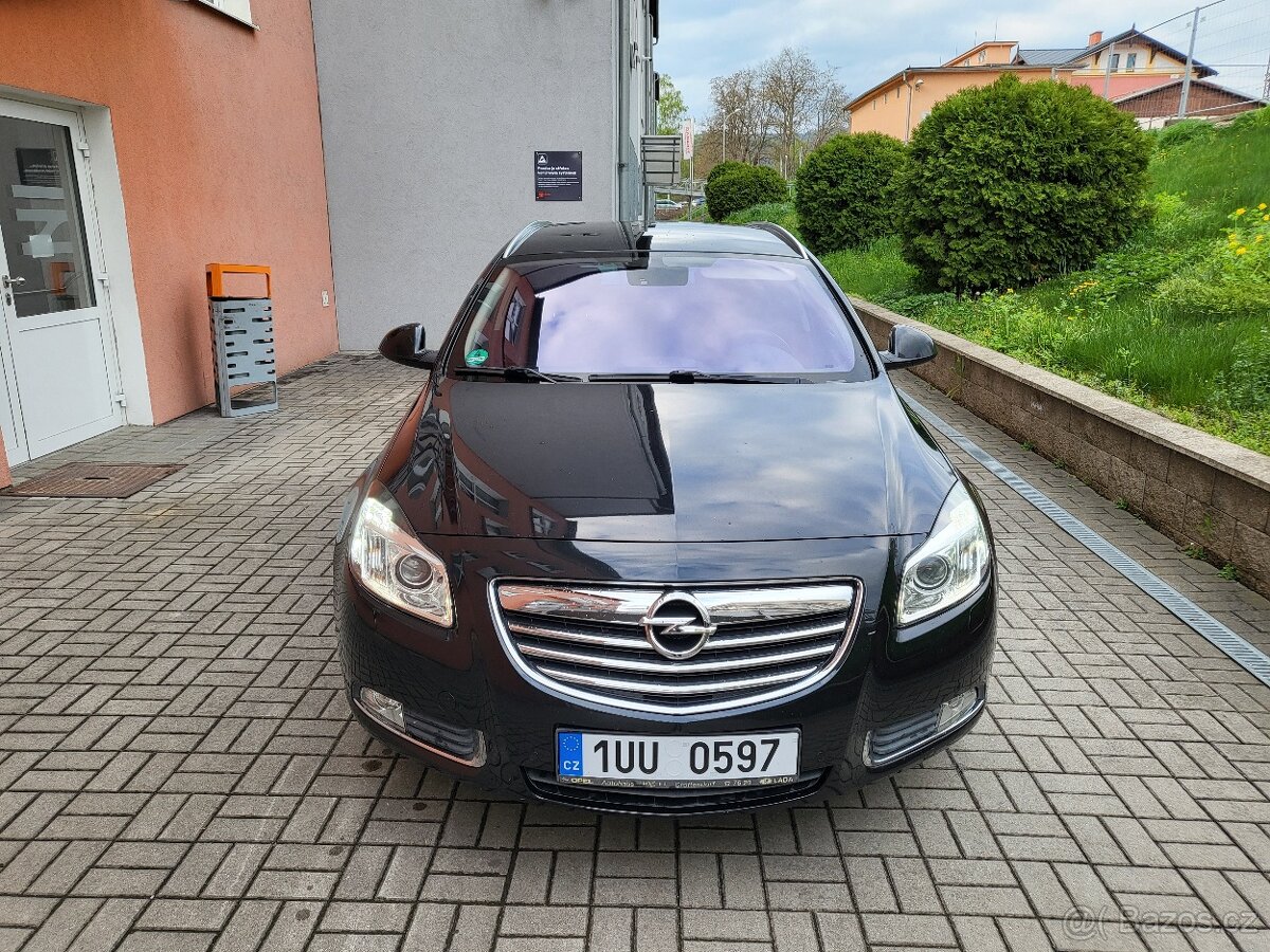 Opel insignia 2.0CDTI 118kw 4x4 Nová STK