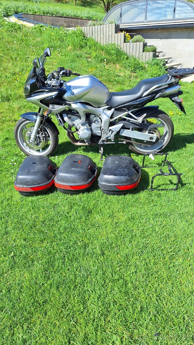 Yamaha FZ6