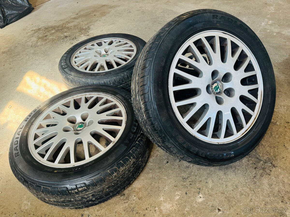 R16 5100 kola Škoda