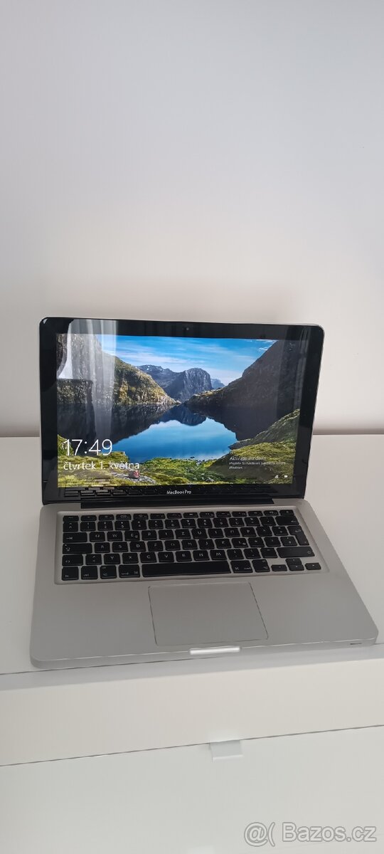 Apple Macbook Pro 2009 13" 8GB RAM nVidia
