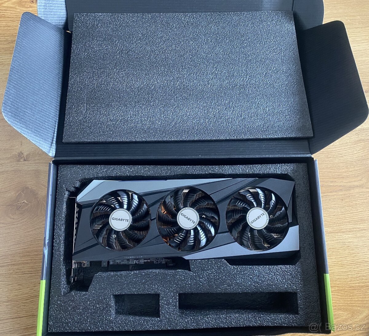 Gigabyte GeForce RTX 3070 Ti Gaming OC - TOP stav -