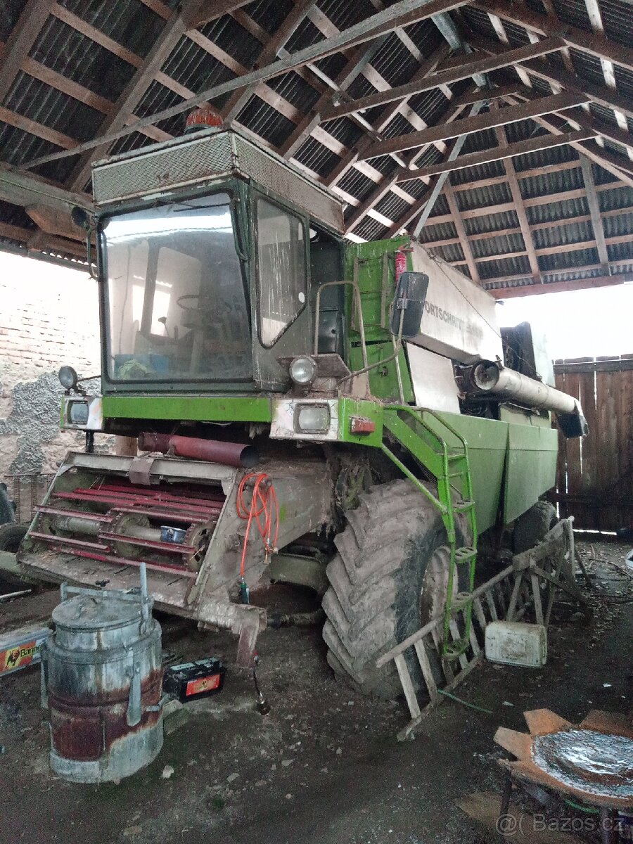 Kombajn E516 B