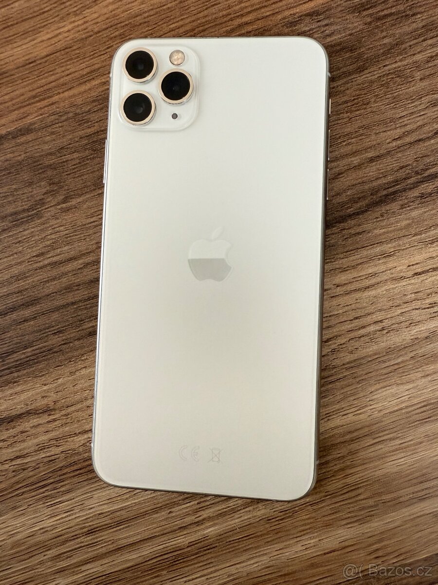 Ipohone 11 Pro Max 256 GB stříbrný