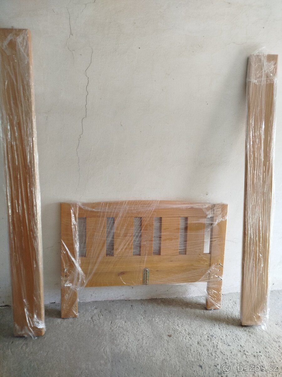 Buková postel 200x120