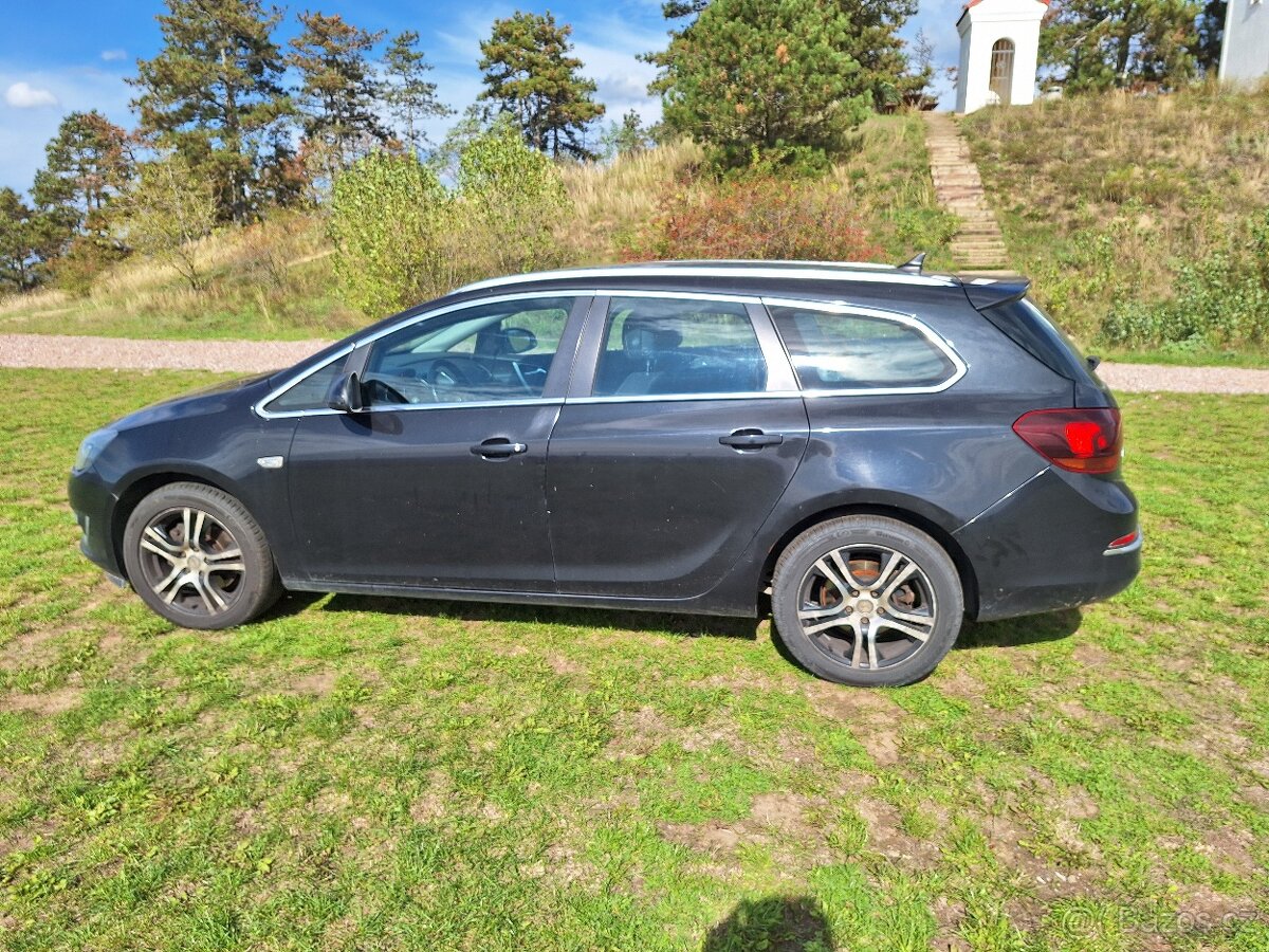 OPEL ASTRA SPORTS TOURER