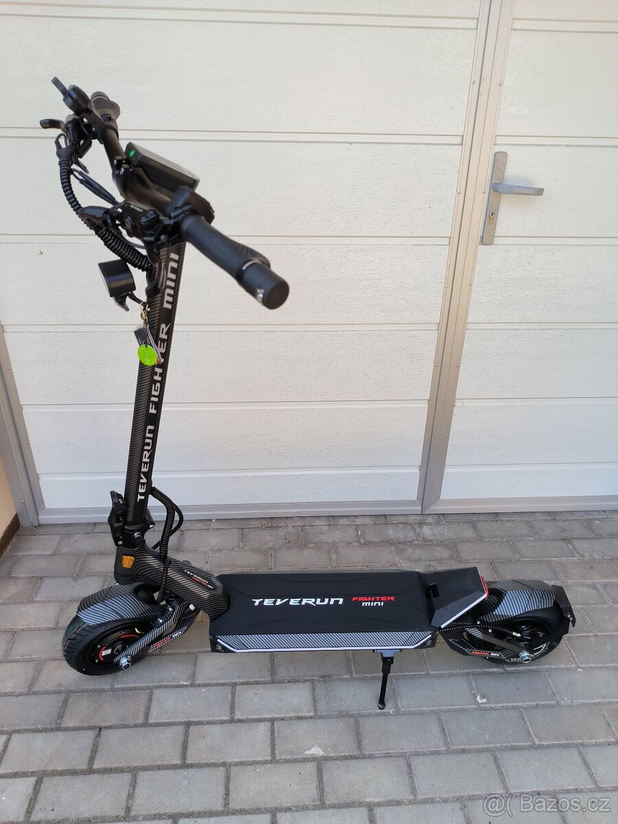 Elektricka kolobezka Teverun Fighter Mini Pro 2025 Carbon