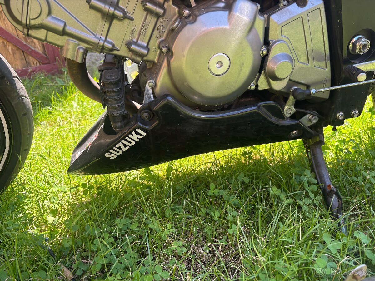 Klin pod motor na Suzuki SV 650 a SV 1000
