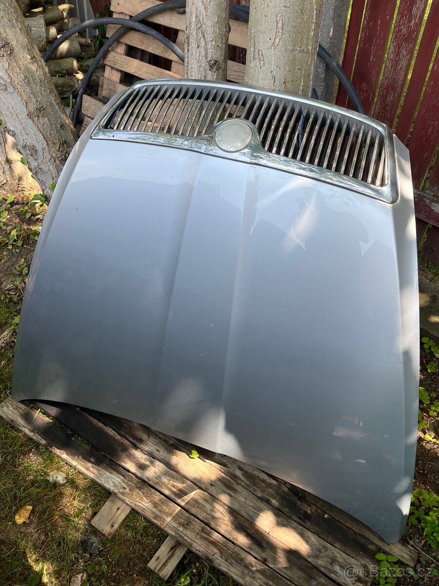 Přední kapota Octavia 2 před fl bez koroze 9102