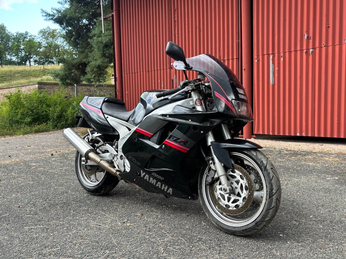 Yamaha FZR 1000 25 KW na A2