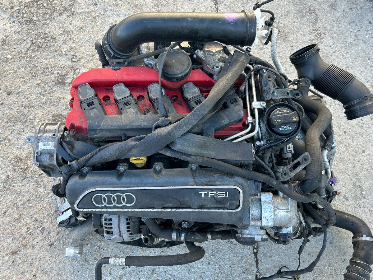 -----AUDI 2.5 TFSi QUATRO RS 3 RS Q3-----