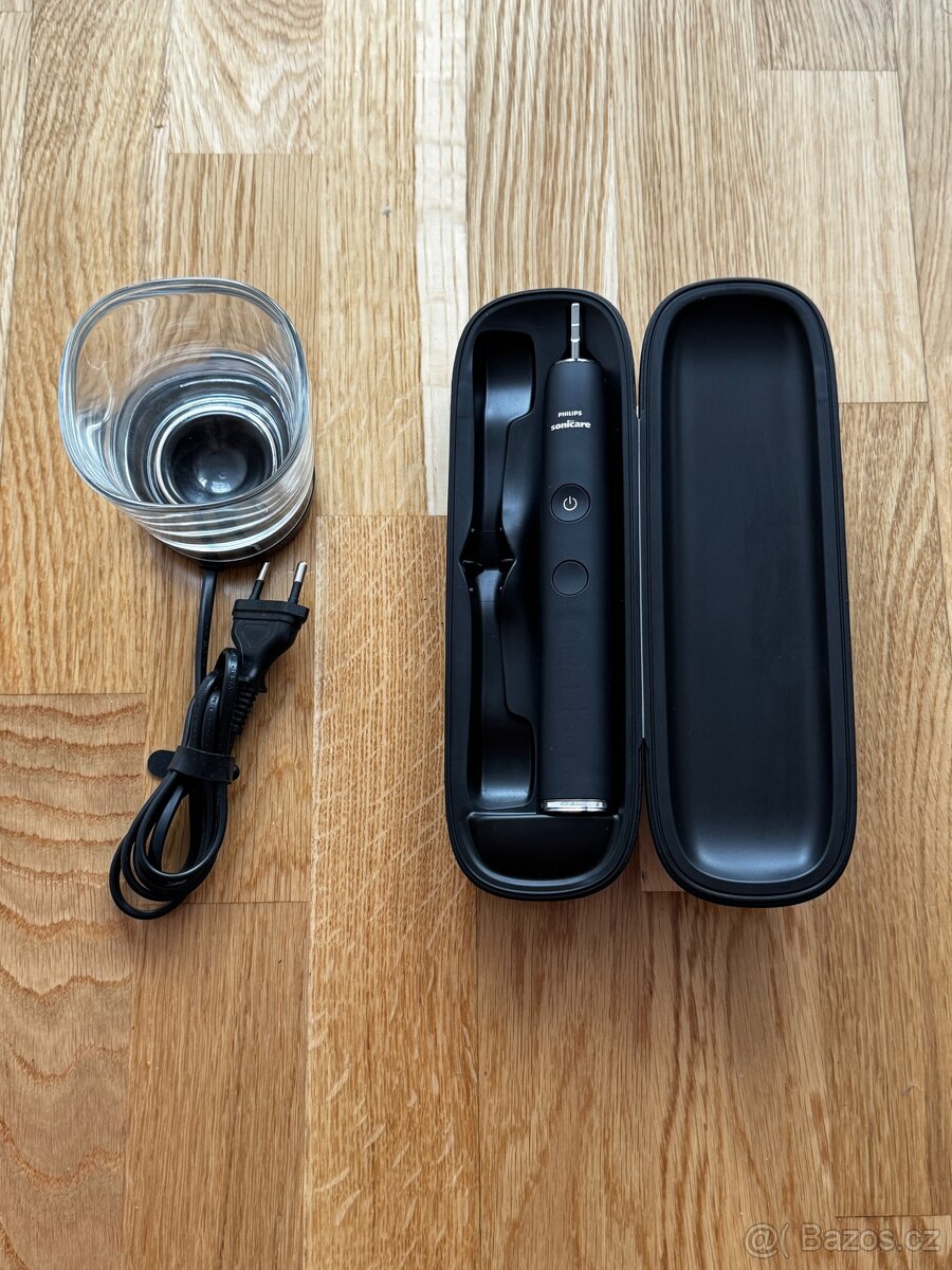 Zubní kartáček Philips Sonicare HX993B