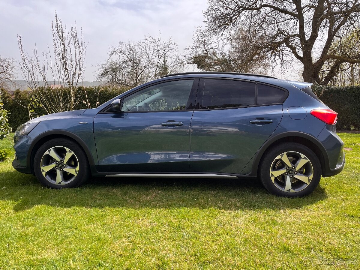 Ford Focus Active 1.0EcoBoost mHEV 92 kW, 12/2020
