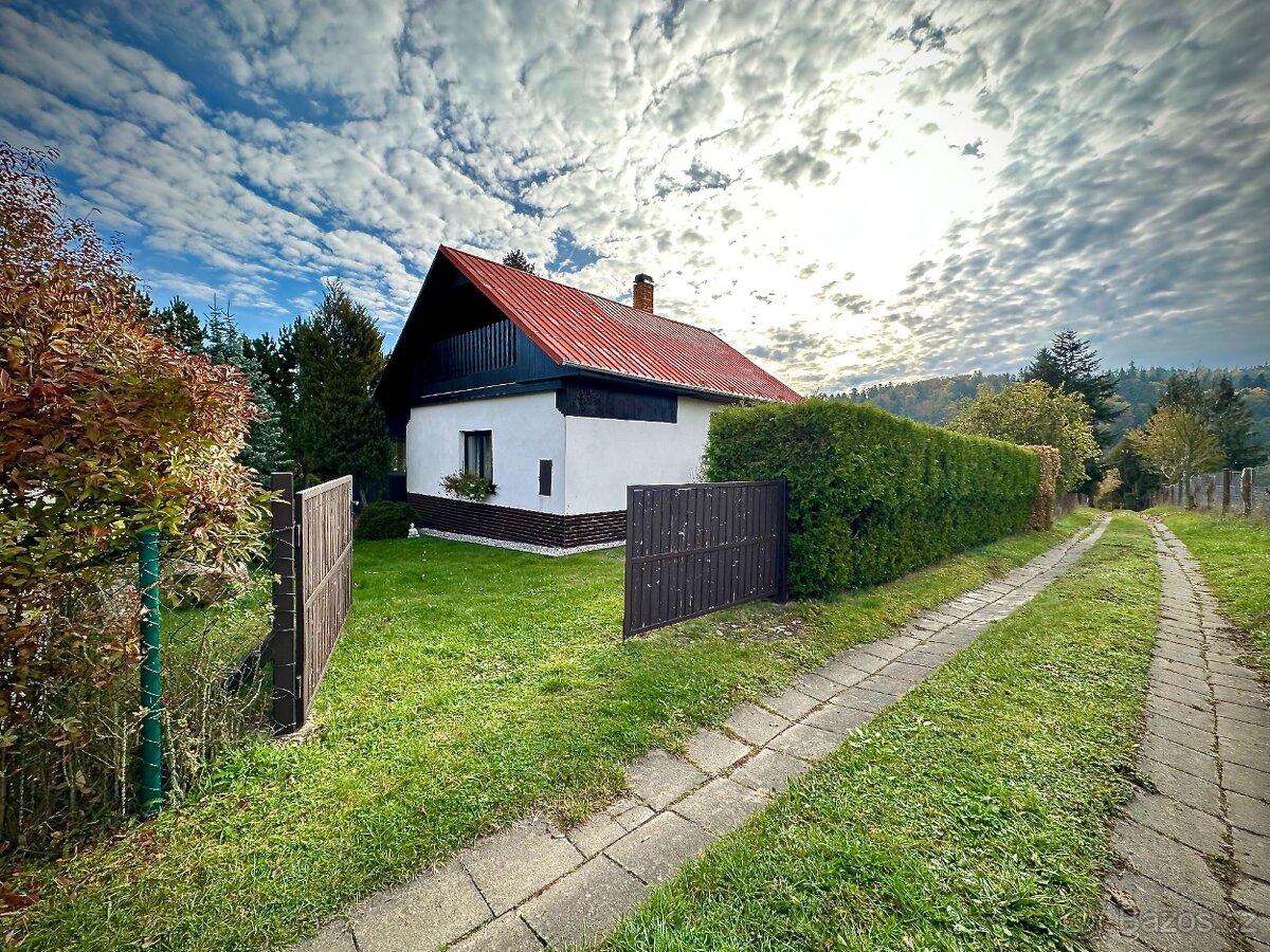 Prodej chaty 97 m², pozemek 1000 m² Chyňava.
