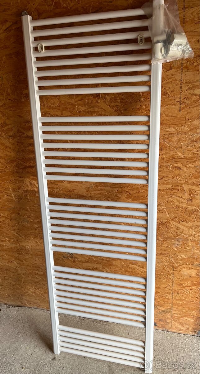 Topný žebřík Koralux 180 x 60 bílý