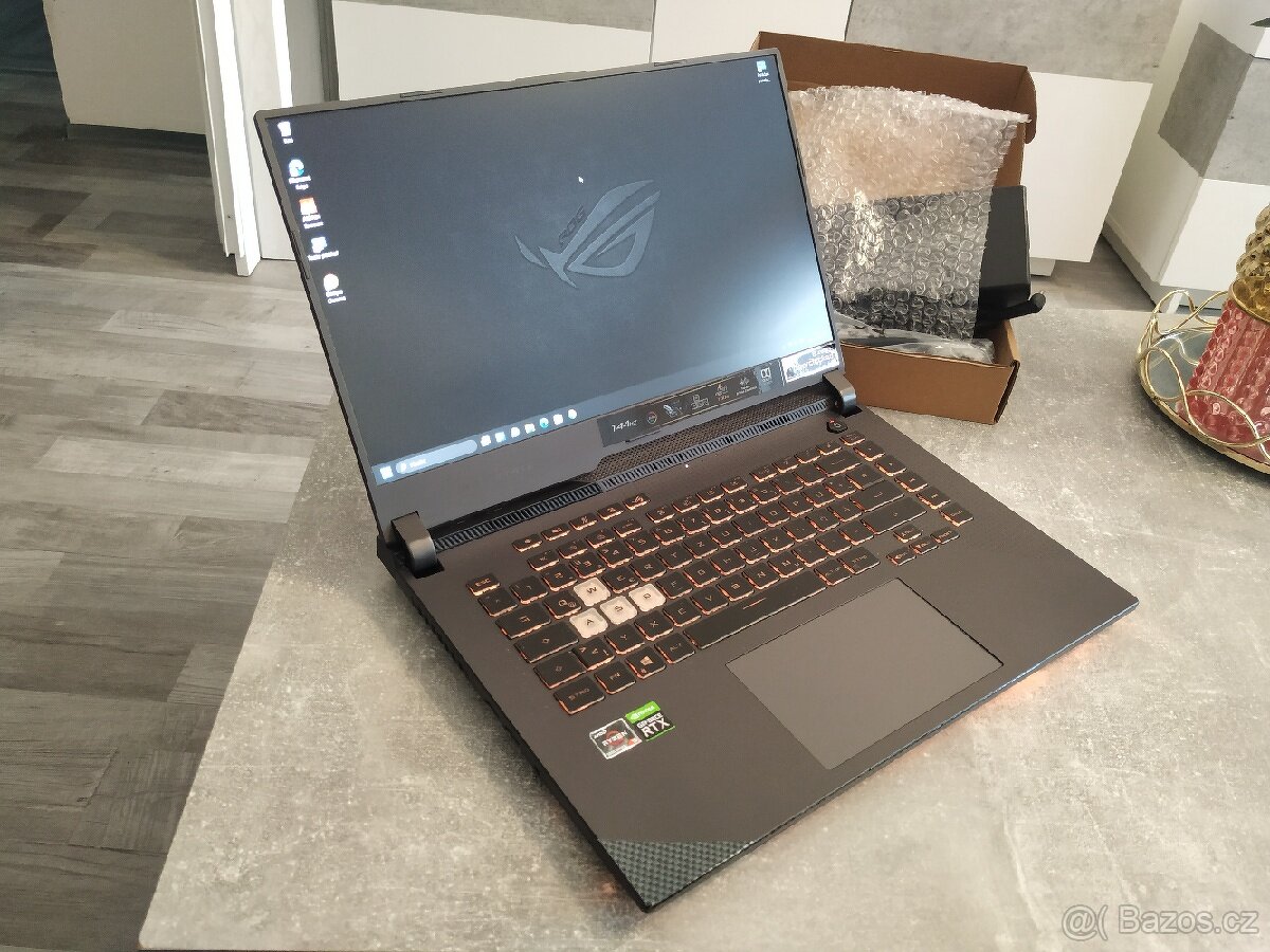 Asus ROG Strix G15 G513QM