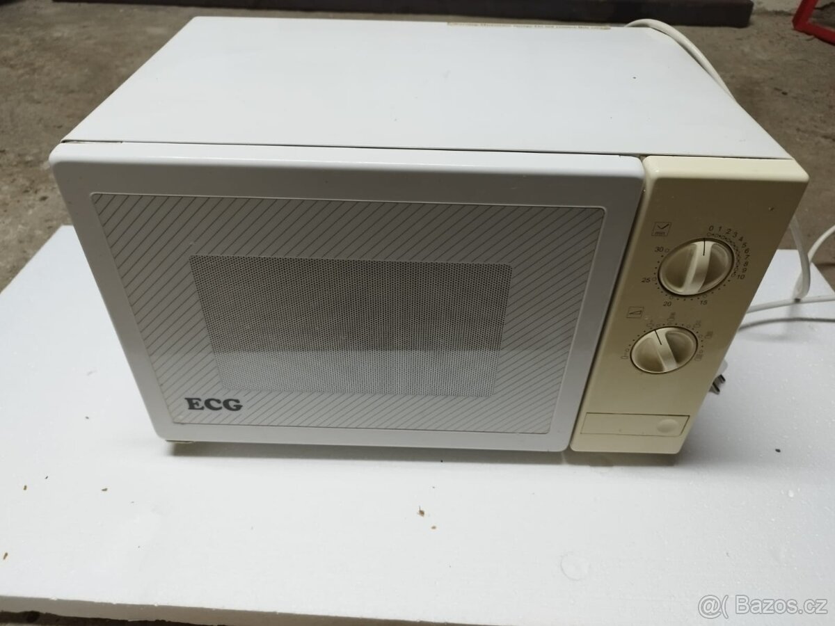 Mikrovlnná trouba ECG