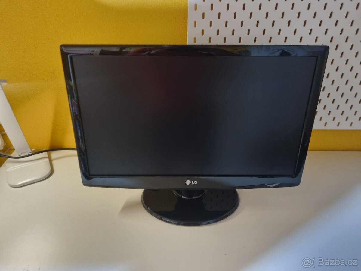 LCD Monitor 23" LG flatron w2343 | platí do smazání