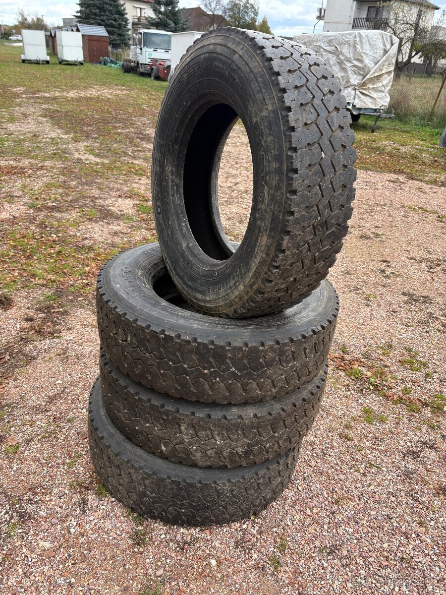 Prodám sadu gum 235/75r17.5