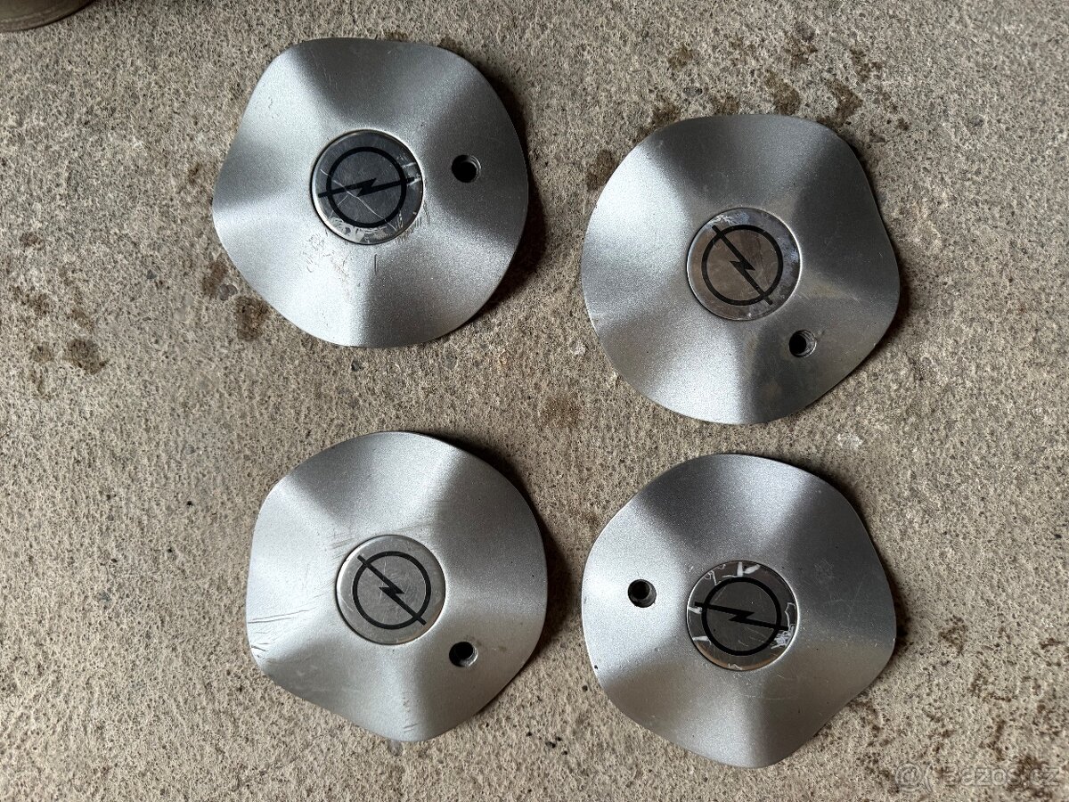 Středové krytky kol MIM C.330