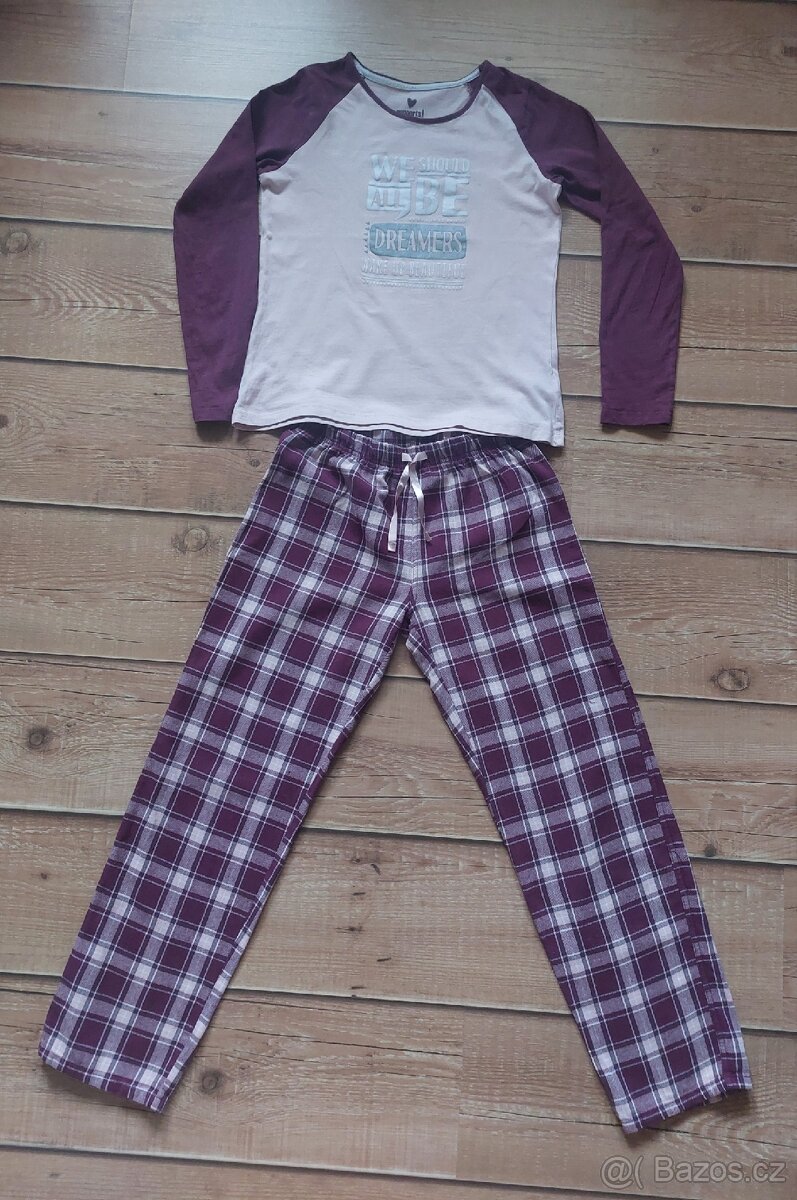 Dívčí pyžamo vel. 146/152