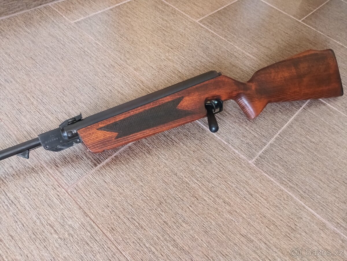 Vzduchovka Slavia 631 model 77 LUX