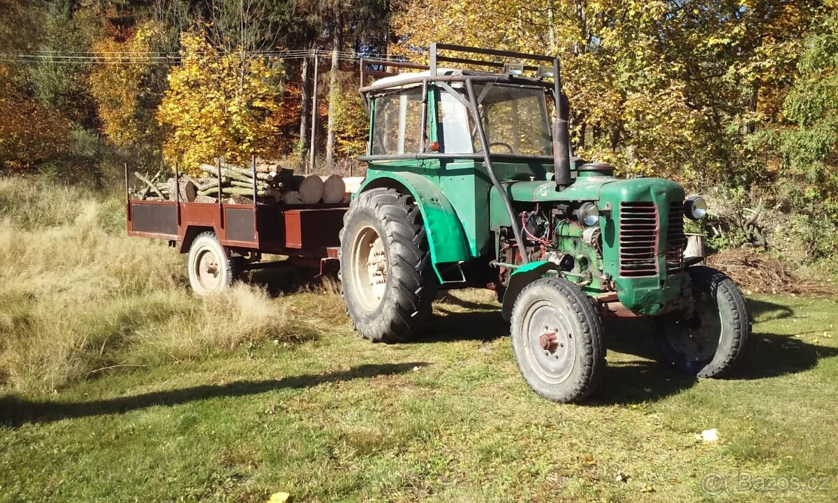 Dvoukolový vlek za traktor