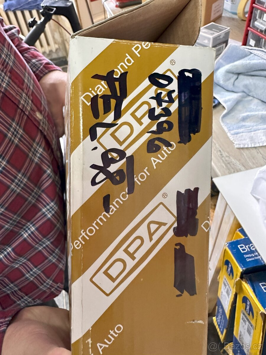 přední maska na felicii 98