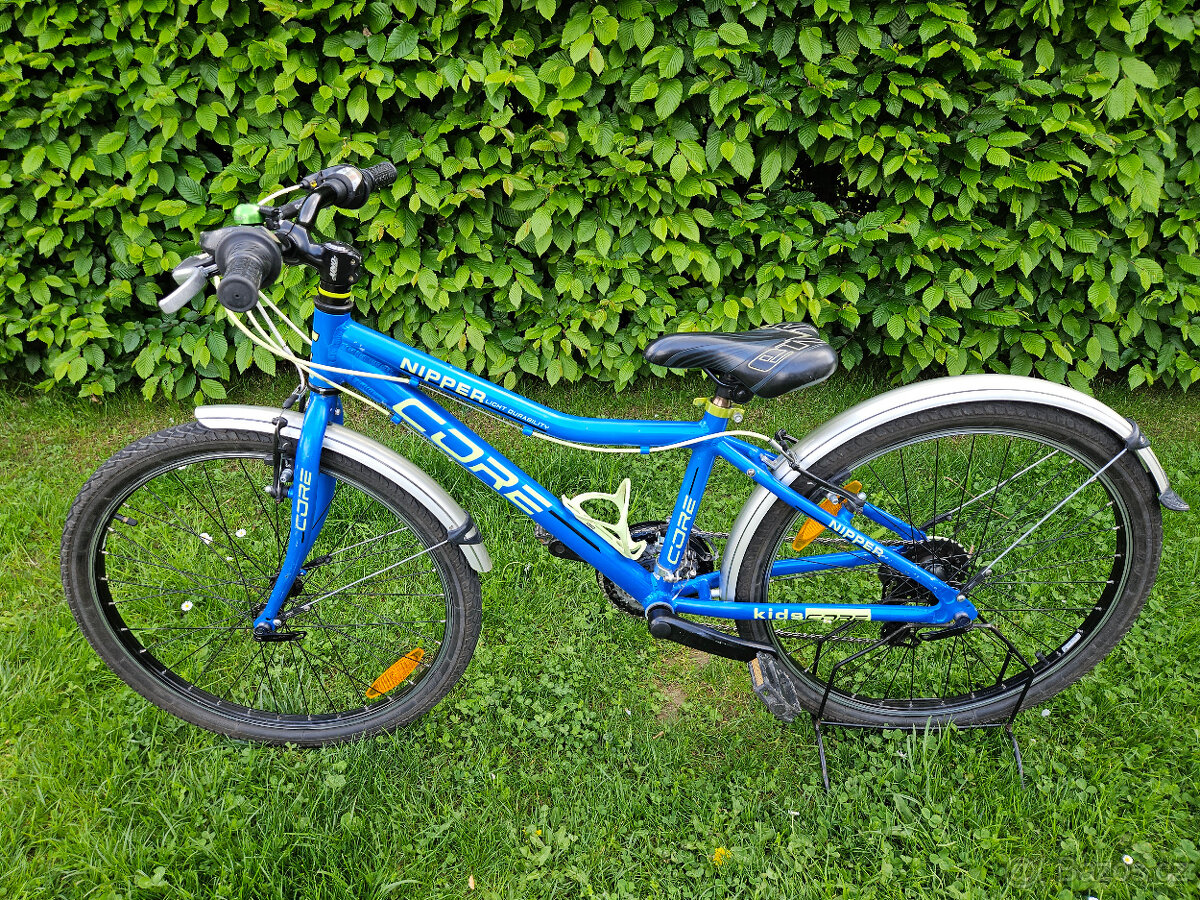 Odlehčené 24" horské hliníkové kolo CORE, rám 13"