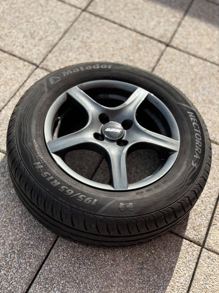 Alu + letní pneu Matador R15