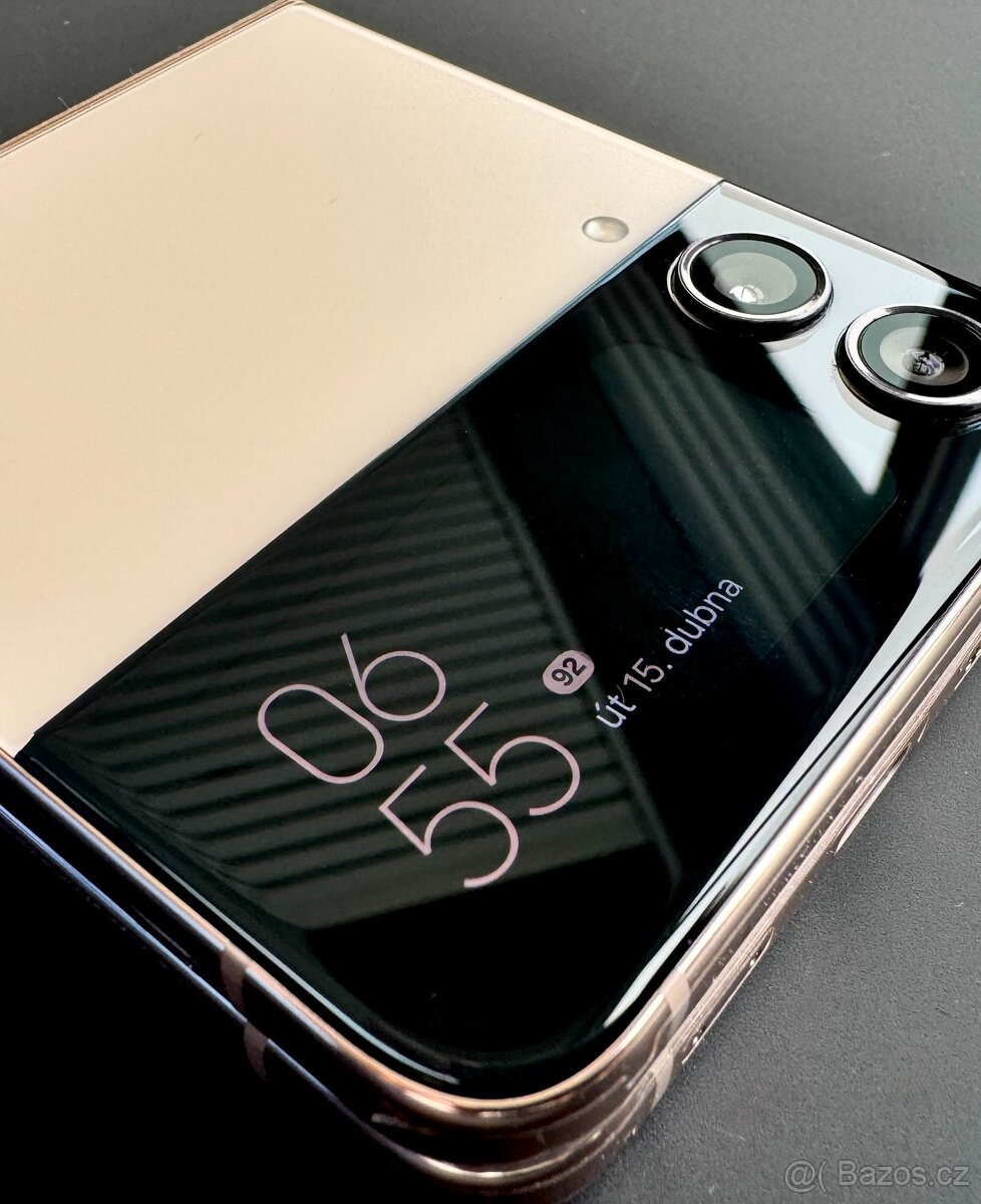 Samsung Galaxy Z Flip 4 5G (8GB/256GB) TOP stav, pink gold