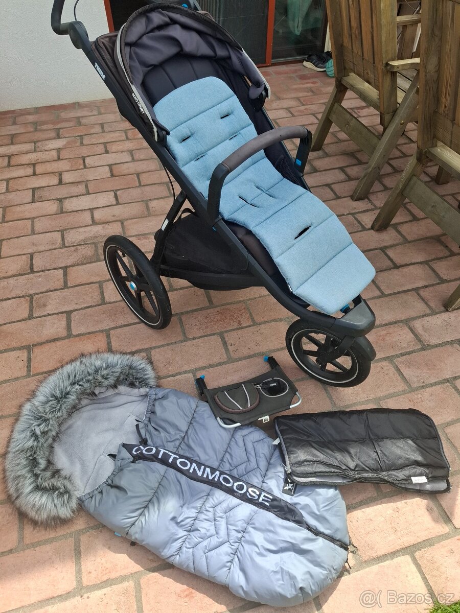 Thule Urban Glide 2 vč. bohatého příslušenství