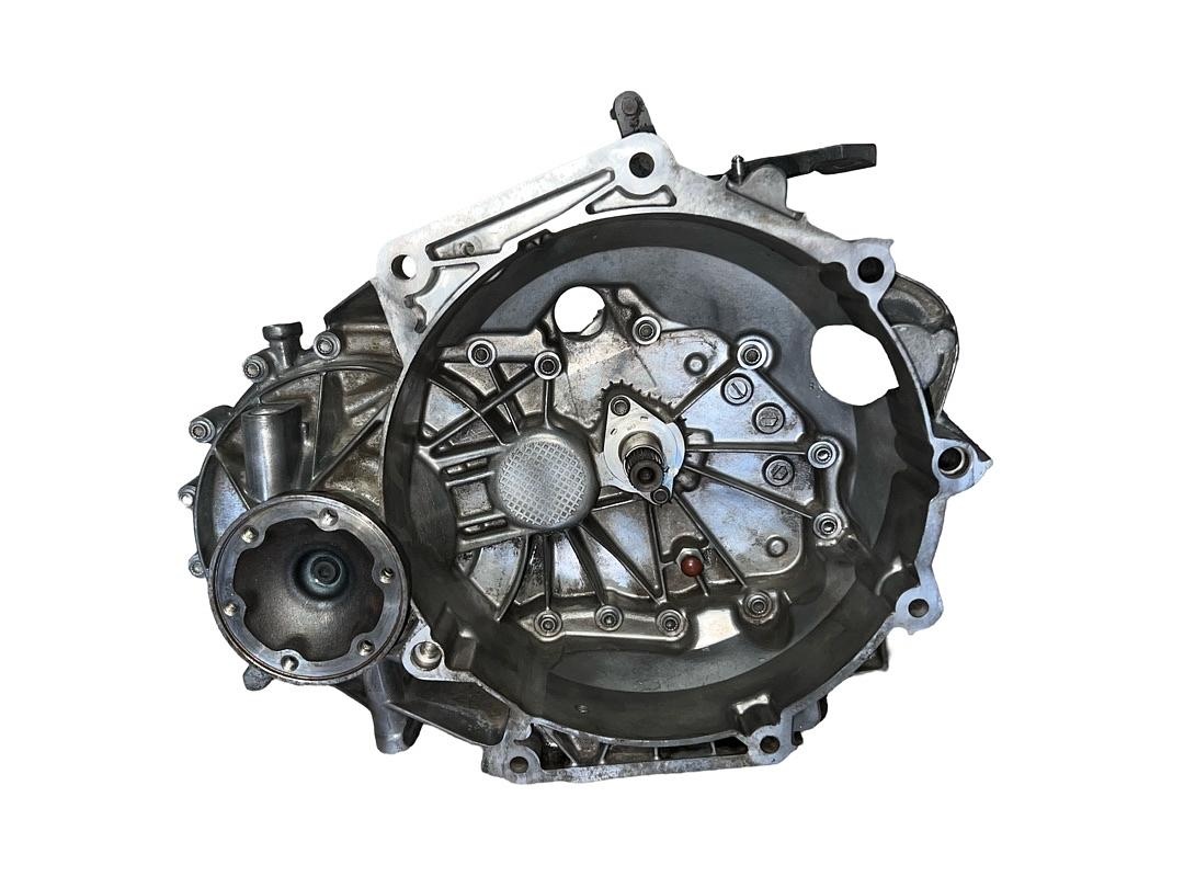 Převodovka 5Q manuál GUG 2.0FSI 80KW VW Caddy 2K