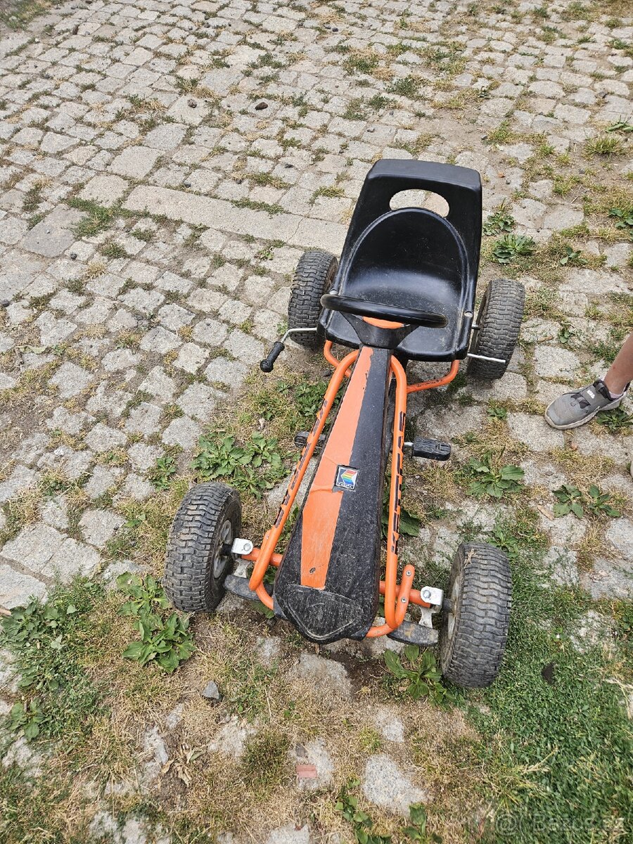 Dětské šlapací motokára kettler