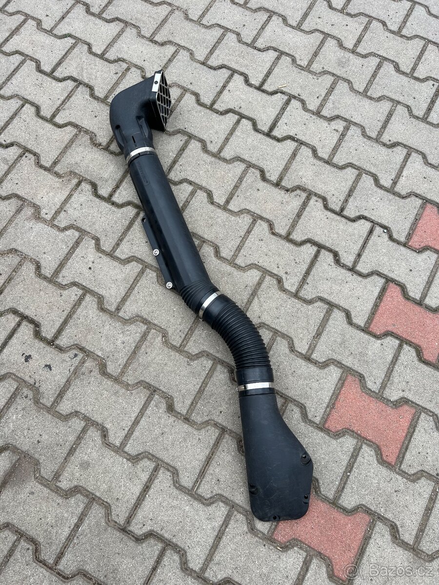 Land Rover Defender Mantec snorkel šnorchl