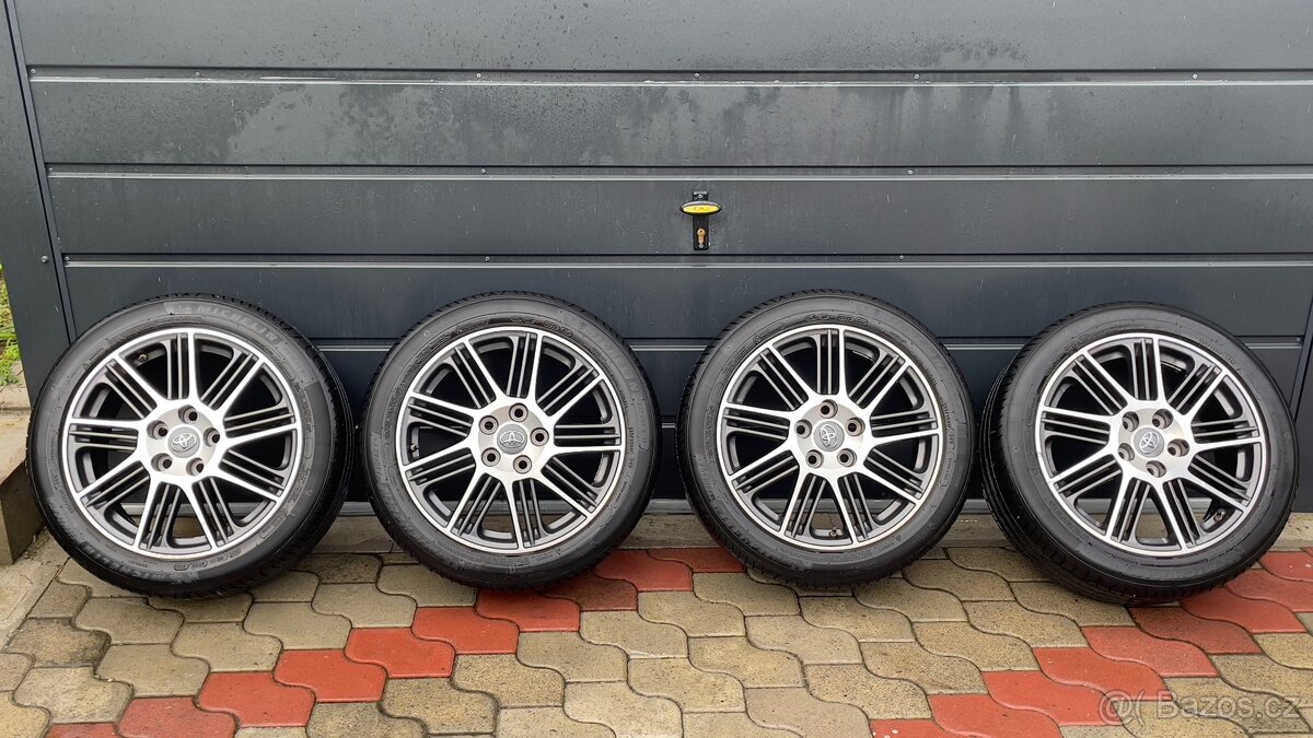 Toyota originál komplety 17’'