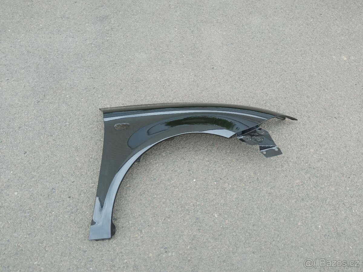 Pravý přední blatník Seat Toledo III, Altea