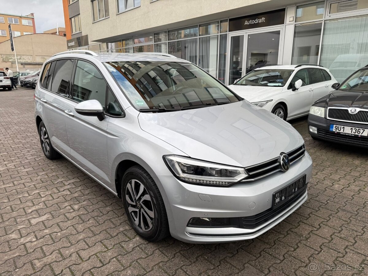 VW Touran Comfortline 2.0TDI 110kW DSG ACC- záruka Autodraft