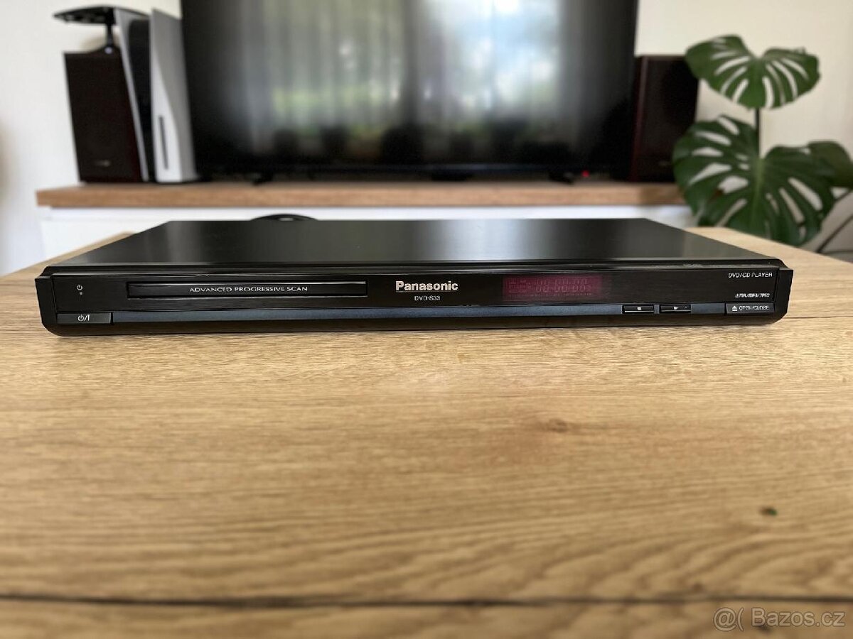 DVD přehrávač Panasonic DVD-S33