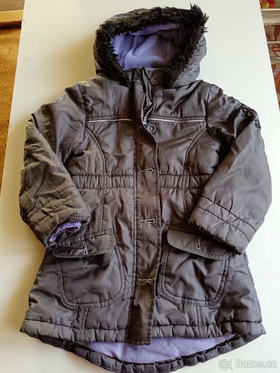 Dívčí zimní kabátek