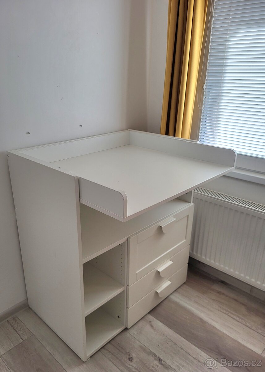Přebalovací pult IKEA