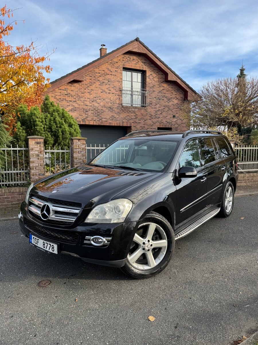 Mercedes-Benz GL 420 CDI AMG Long –7 míst, Exkluzivní výbava