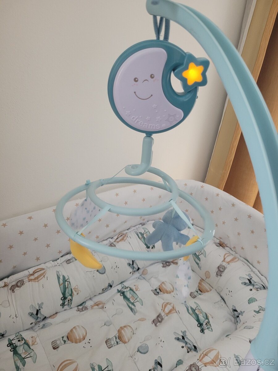 Dětský kolotoč nad postýlku CHICCO 3v1