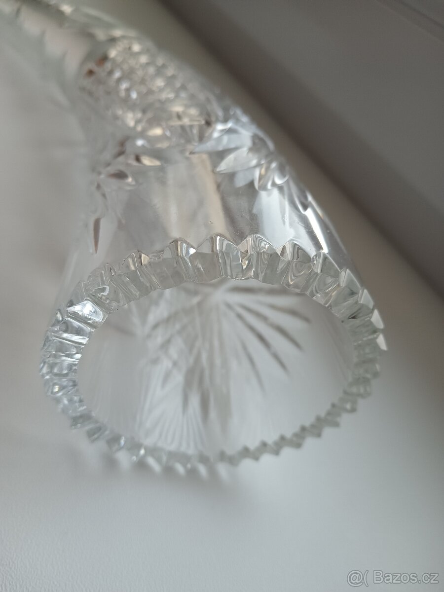 Křišťálový,broušený roh