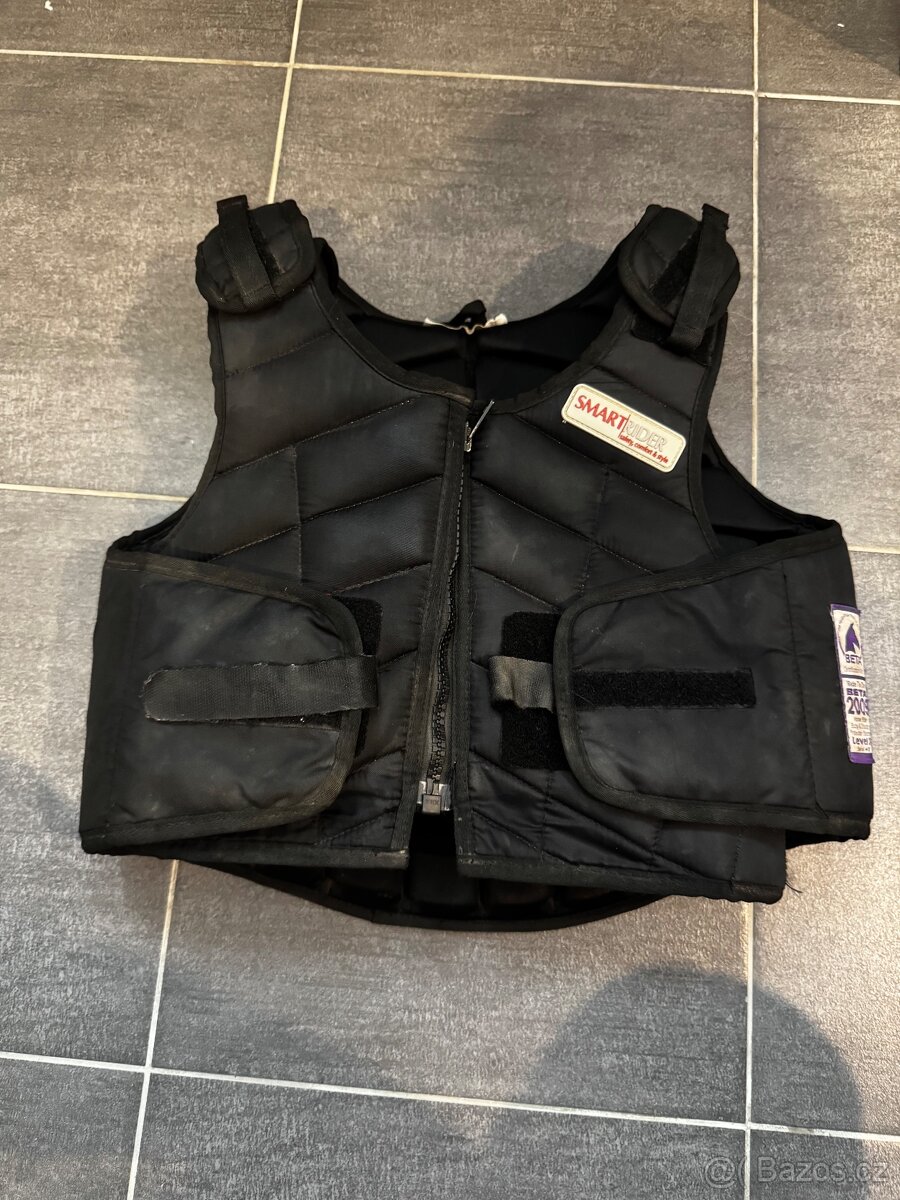 Jezdecká bezpečnostní vesta