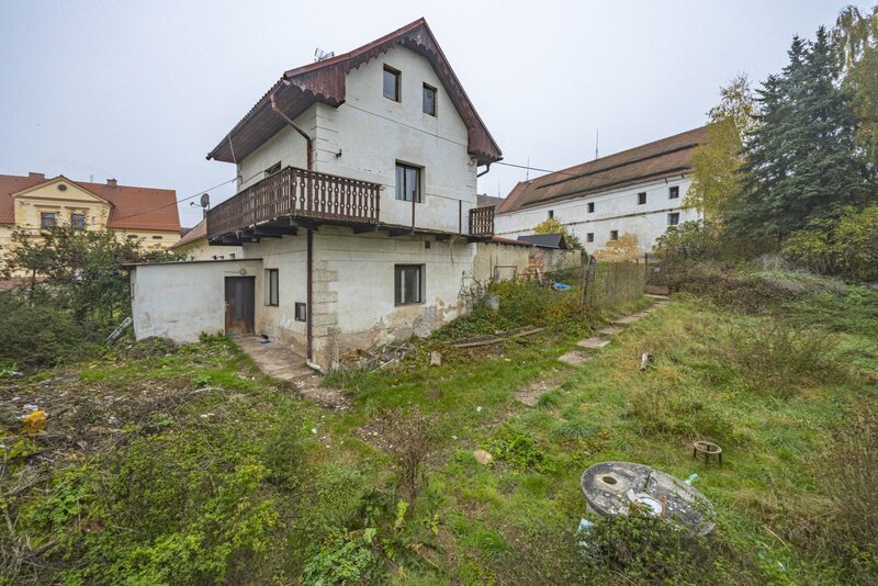 Prodej RD /Chata 60m2, obytná 85 m2 /balkon, pozemek 390 m2,